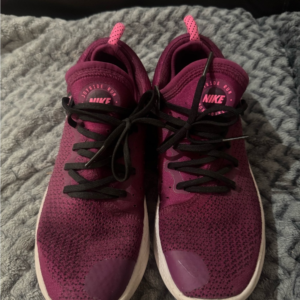 Nike joyride run flyknit women’s size 9